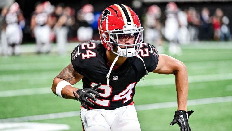 Arthur Smith Reveals Atlanta Falcons Won't Wear Gradient Alternate Uniforms  In 2023 – SportsLogos.Net News