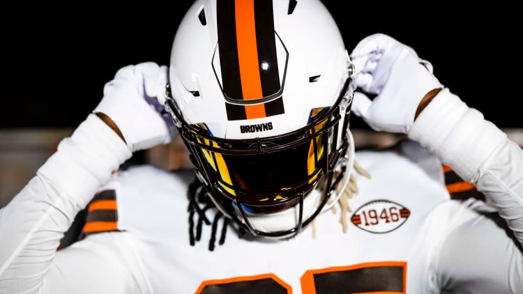 Browns unveil 75th anniversary uniform